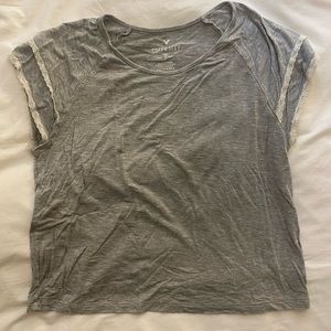 American Eagle size xs tee
